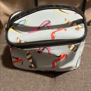 Stylish XOXO Multicolor Women's Makeup Bag